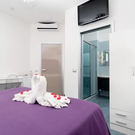 Guest House Emily Suites Sorrent Exterior foto